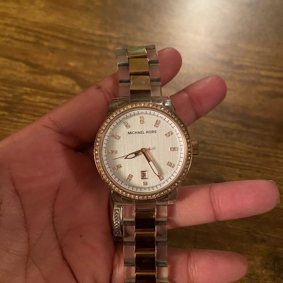 Michael Kors watch - Picture 2 of 6